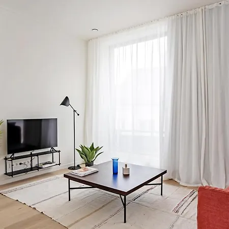 Bell Tower Apartment *